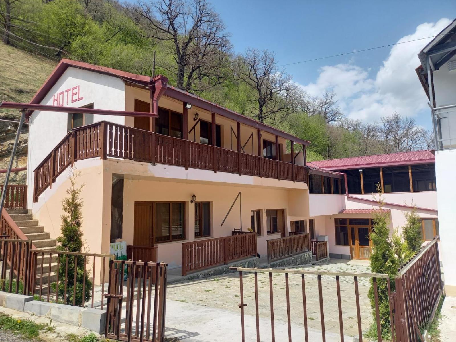 Tigris Dilijan Hotel Exterior photo